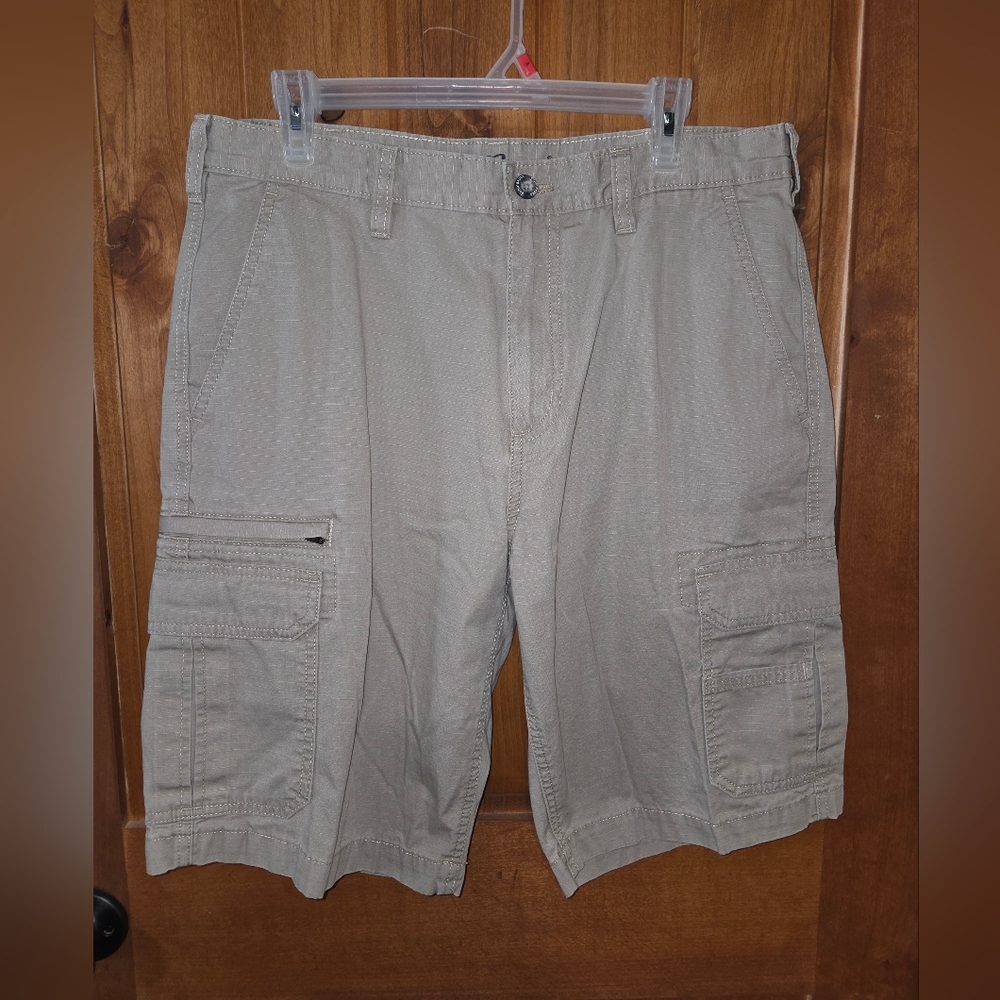 Eddie‎ Bauer Men's Khaki Cargo Shorts